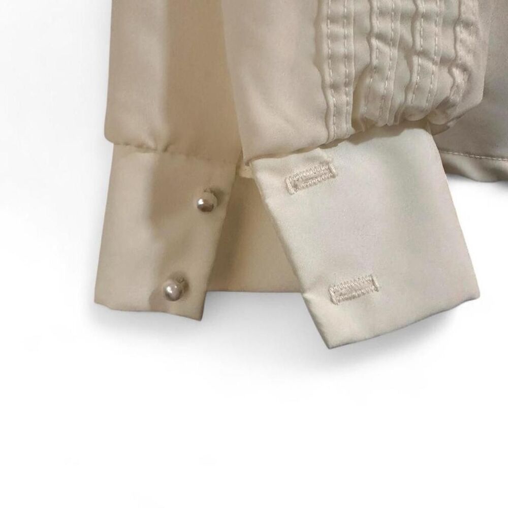 VINTAGE Women's Cream and White Blouse - Picture 5 of 7